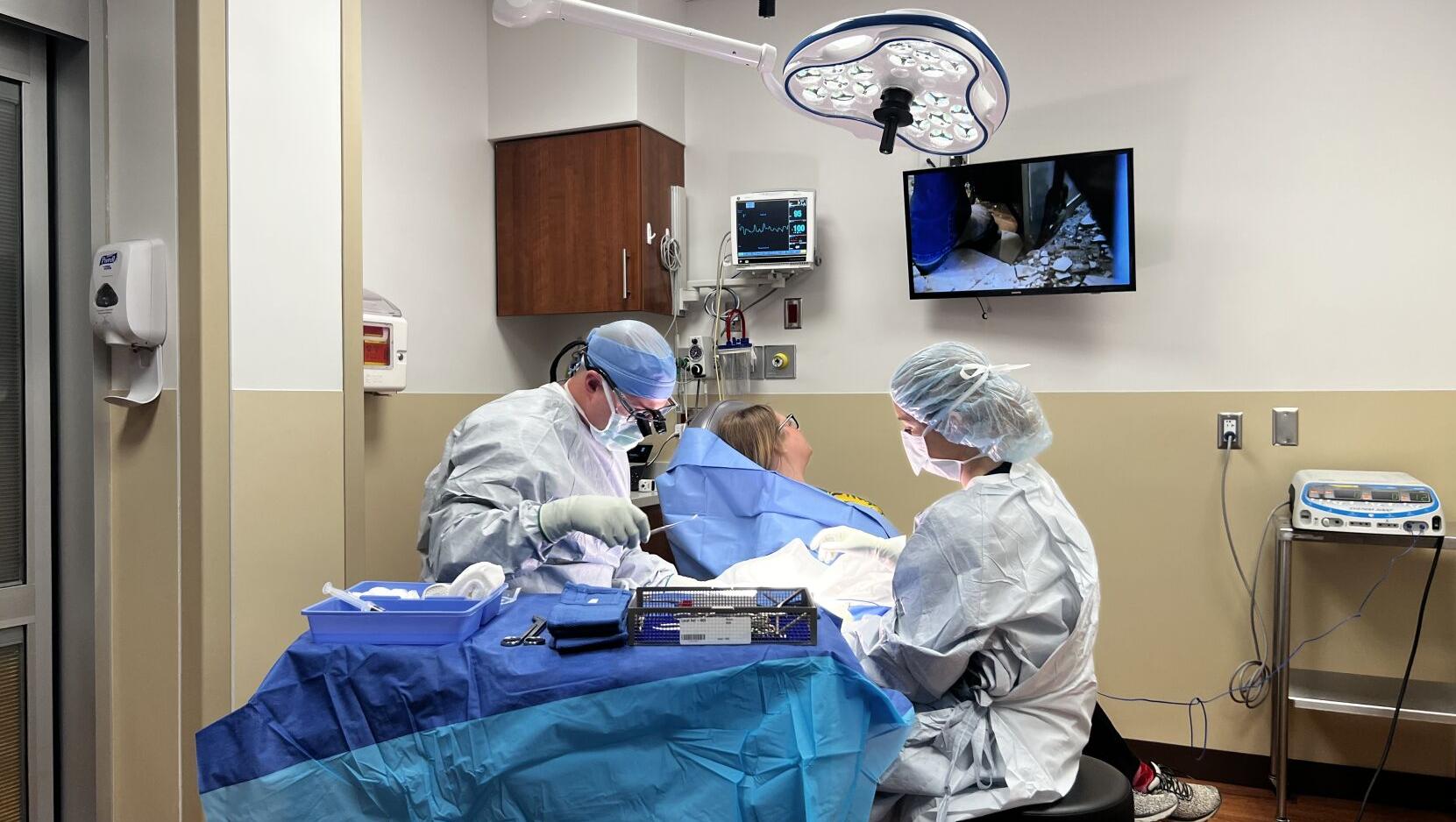 OrthoNebraska offers more convenient approach to hand, wrist surgery